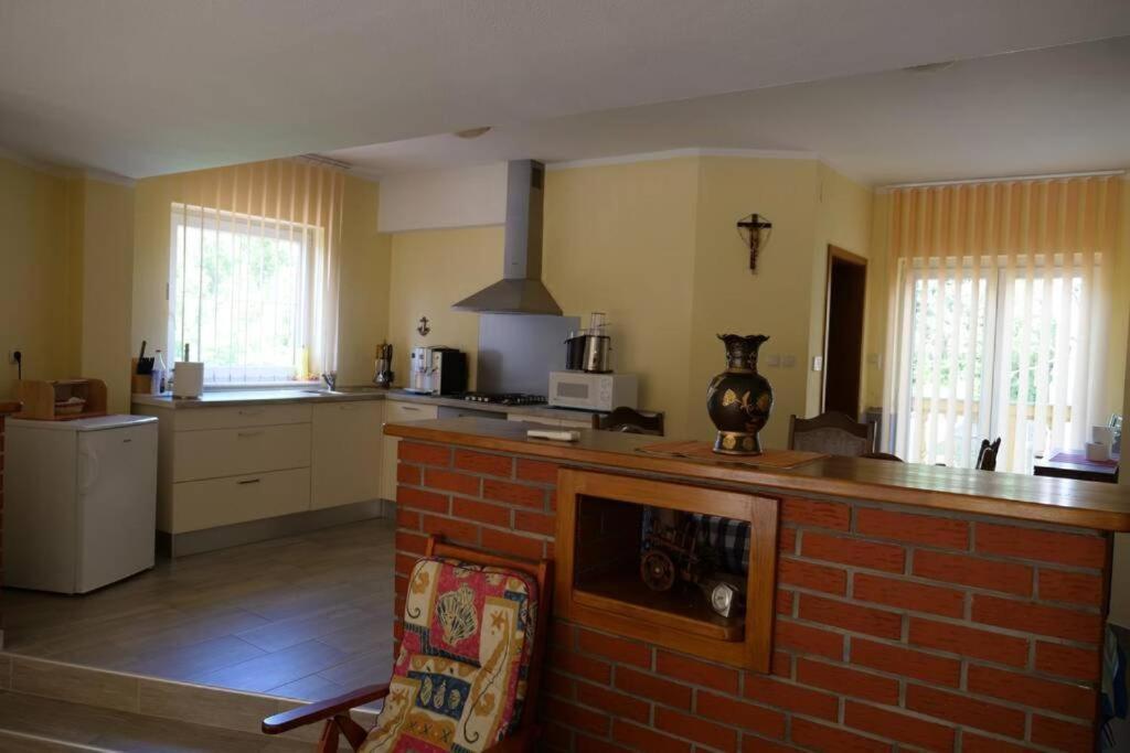Apartman Carsko Rijeka Exteriör bild