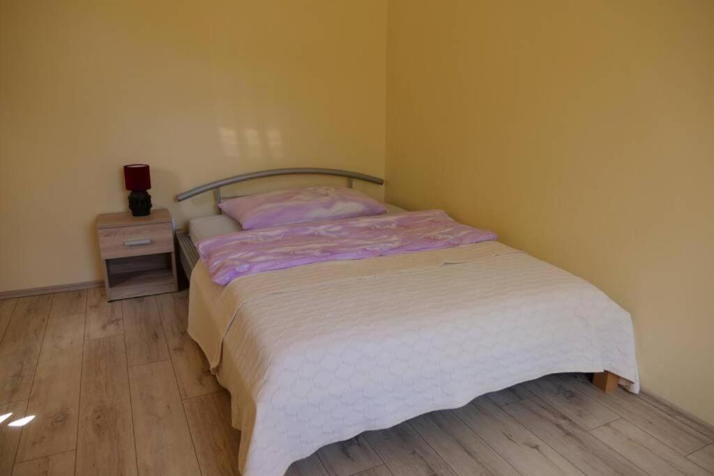 Apartman Carsko Rijeka Exteriör bild